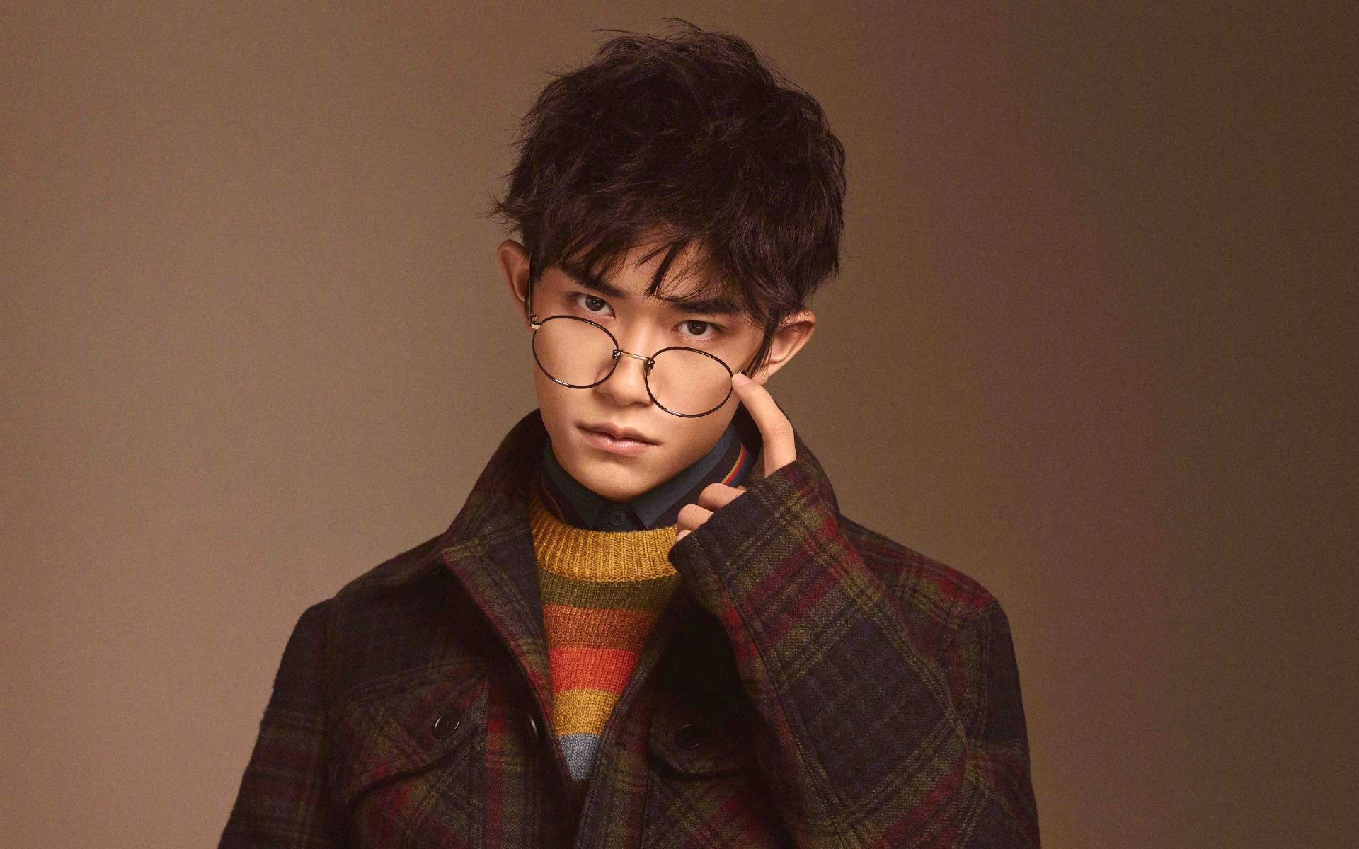 跳水技巧接近世界顶级水准，跳水标准动作解说